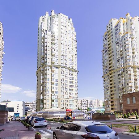 Navit Apartments With Breakfast, Near The Railway Station, The City Center, The Park Kiev Luaran gambar