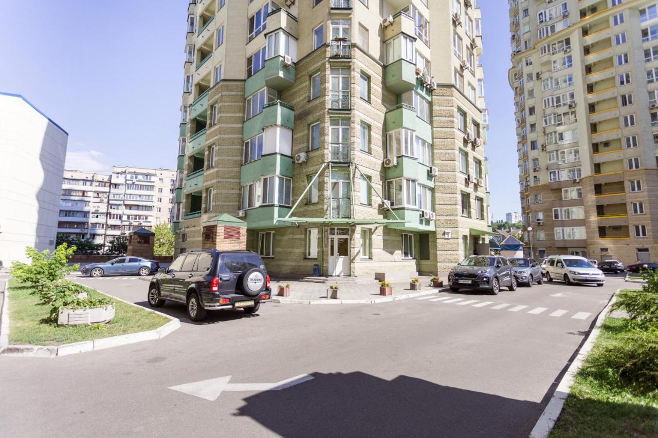 Navit Apartments With Breakfast, Near The Railway Station, The City Center, The Park Kiev Luaran gambar