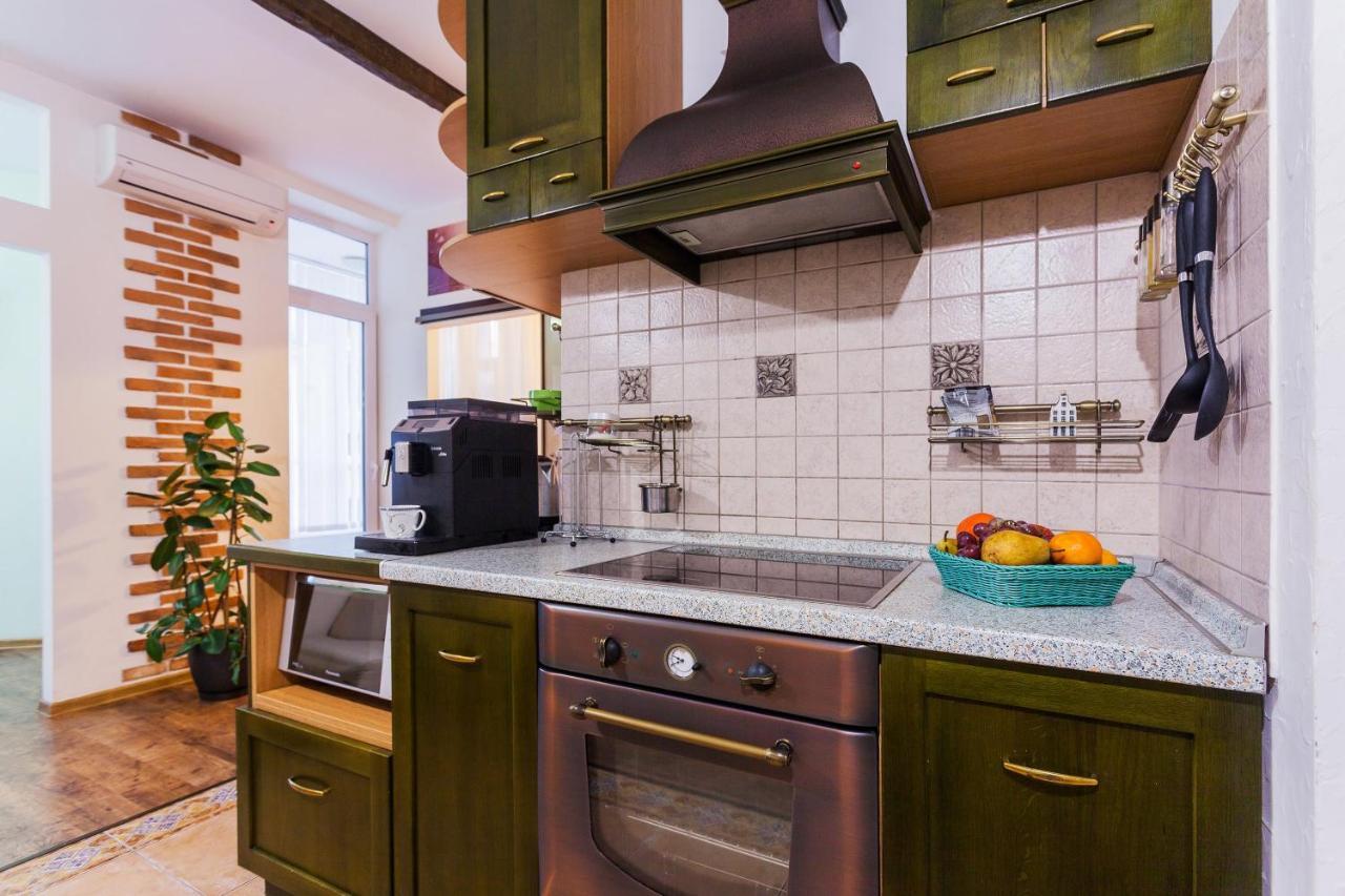 Navit Apartments With Breakfast, Near The Railway Station, The City Center, The Park Kiev Luaran gambar